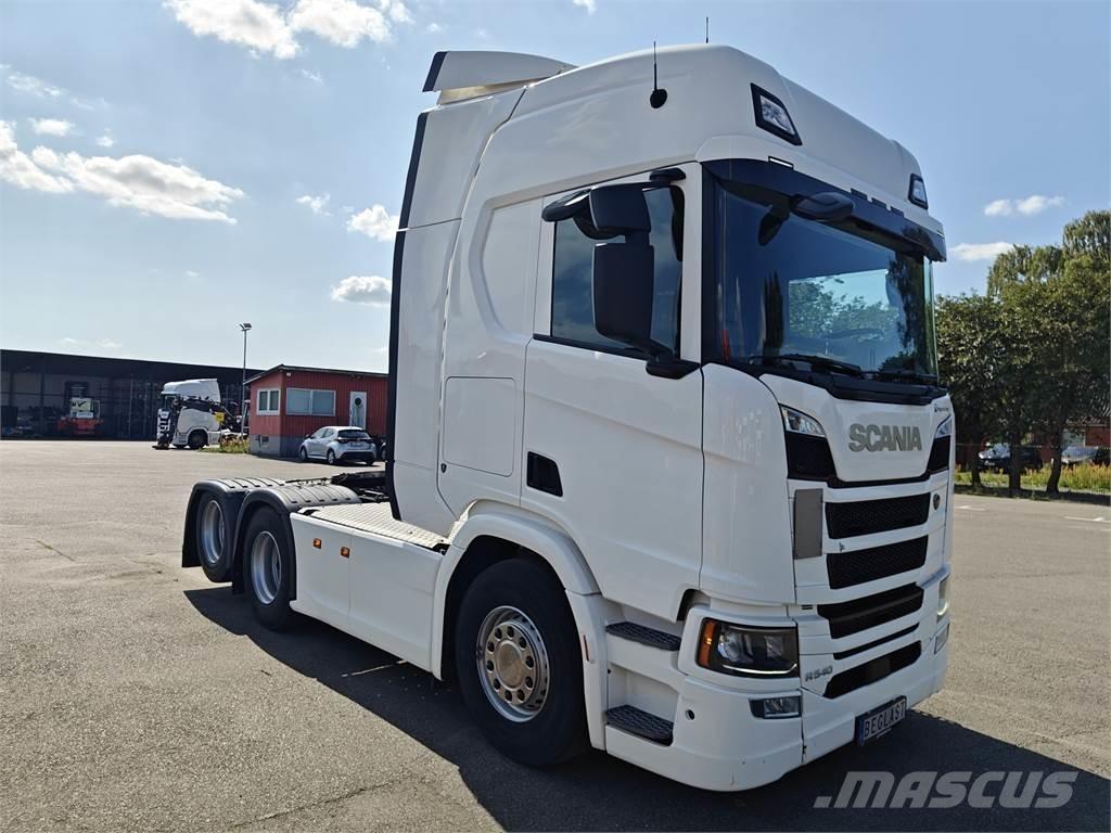 Scania R540 وحدات الجر