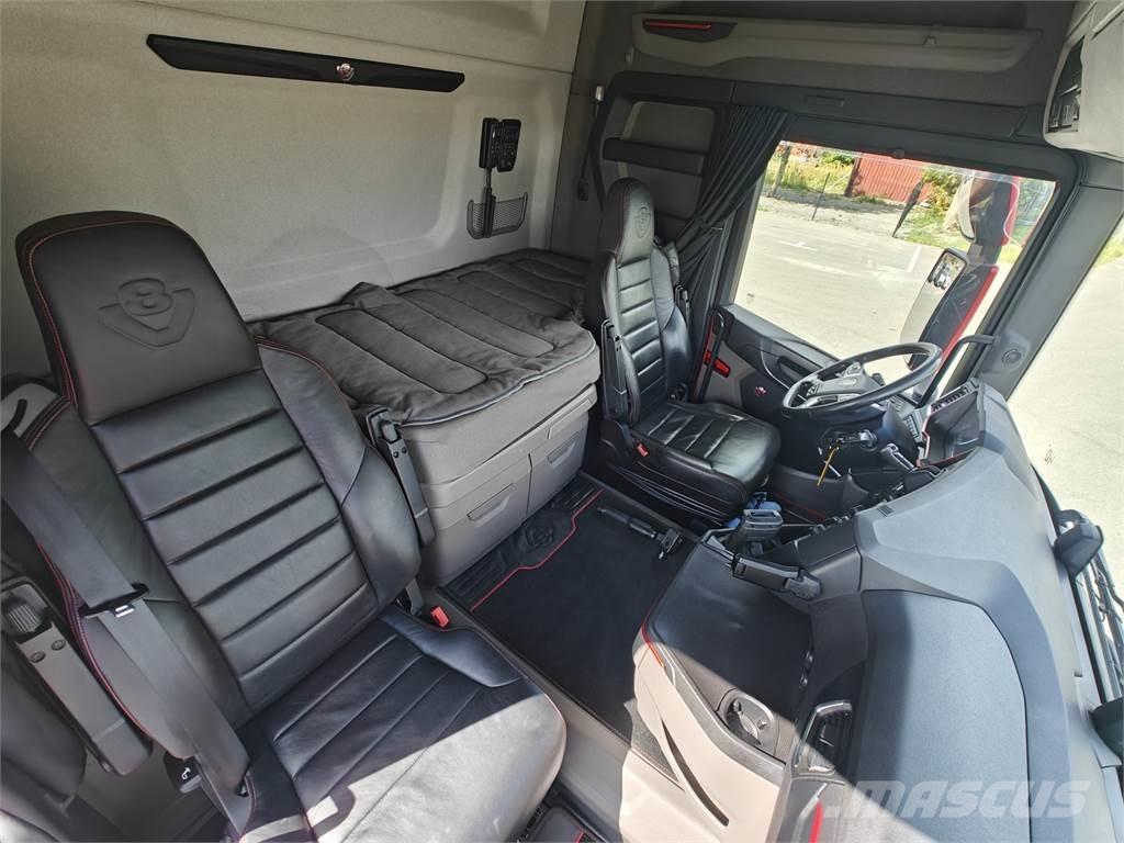 Scania R580 وحدات الجر