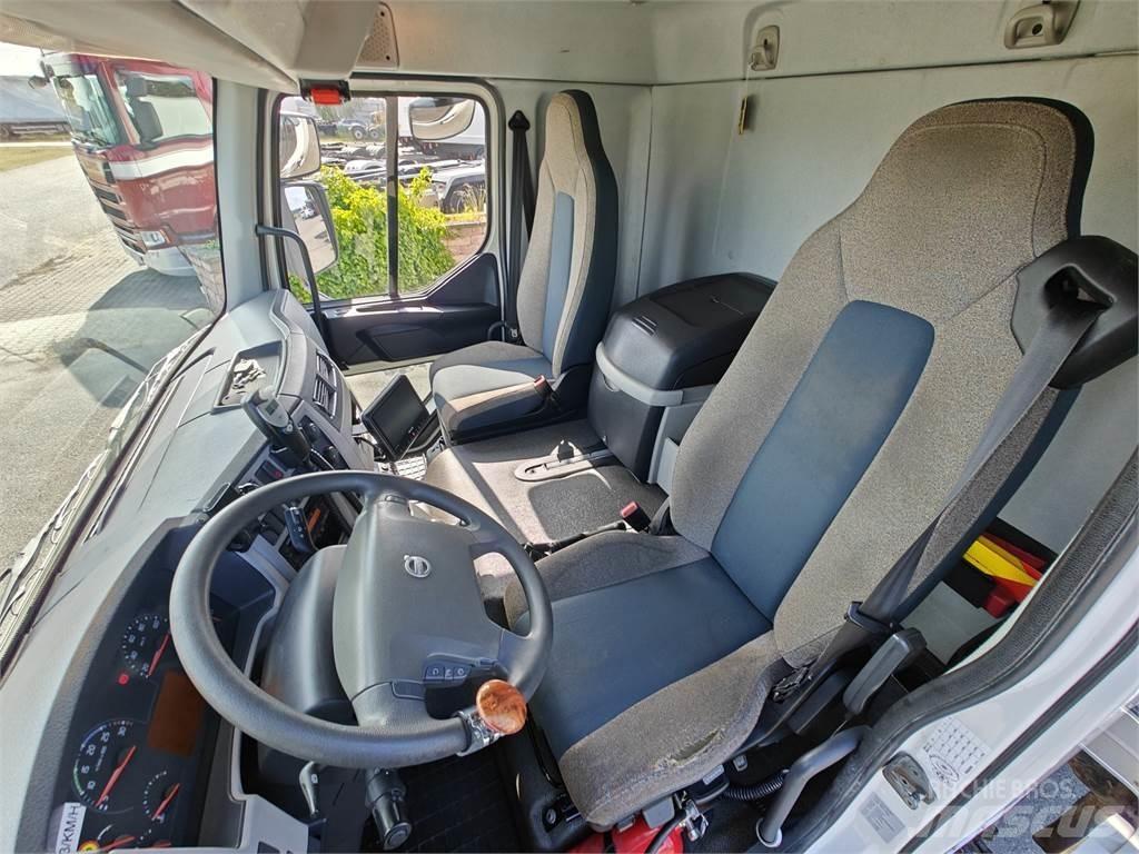 Volvo FL250 شاحنات ذات هيكل صندوقي