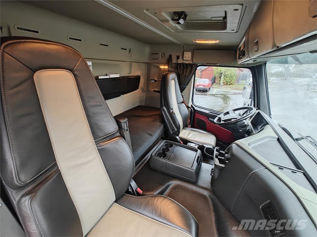 Volvo FM330 شاحنات ذات هيكل صندوقي