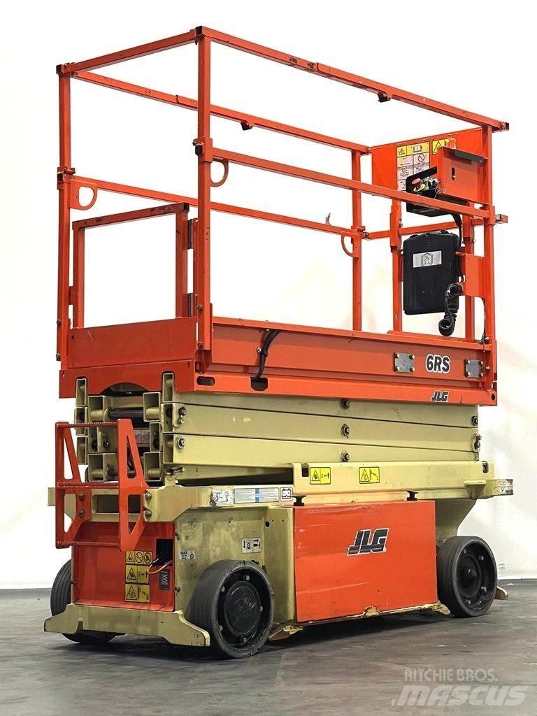 JLG 6RS رافعات مقصية الشكل