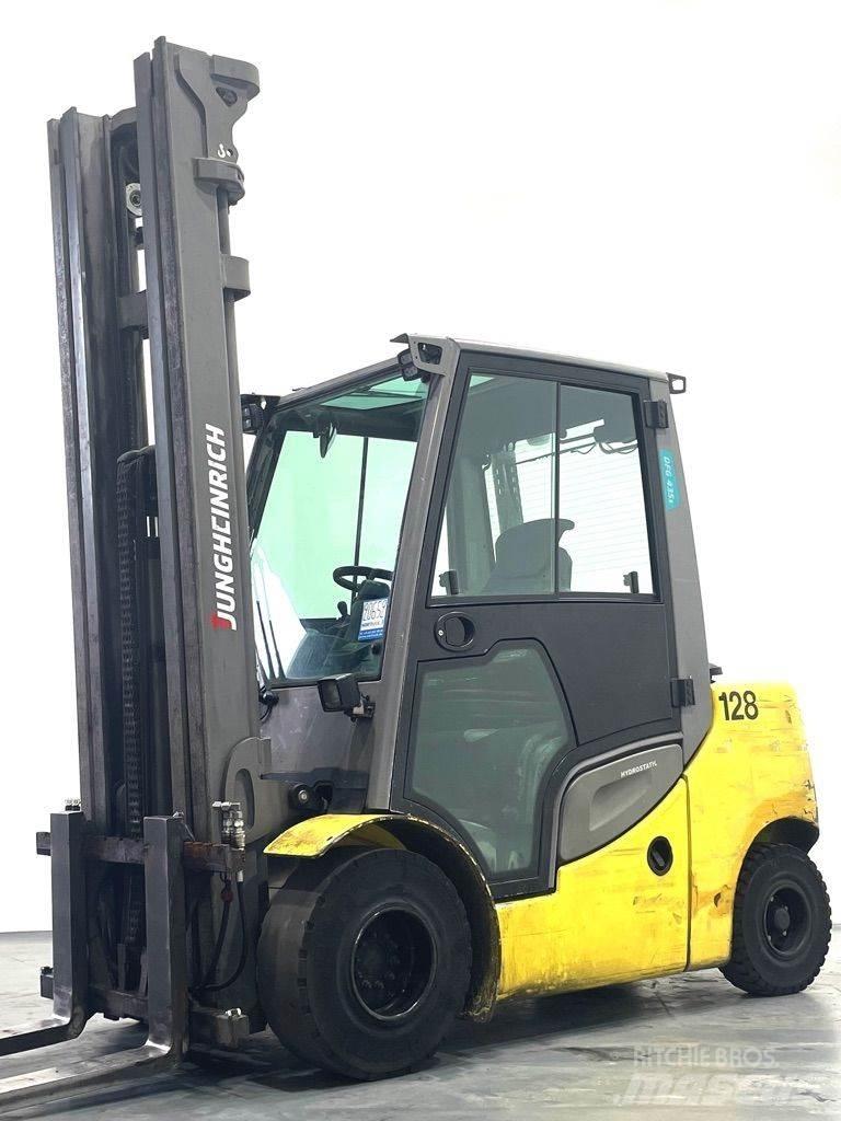 Jungheinrich DFG 435s شاحنات الديزل