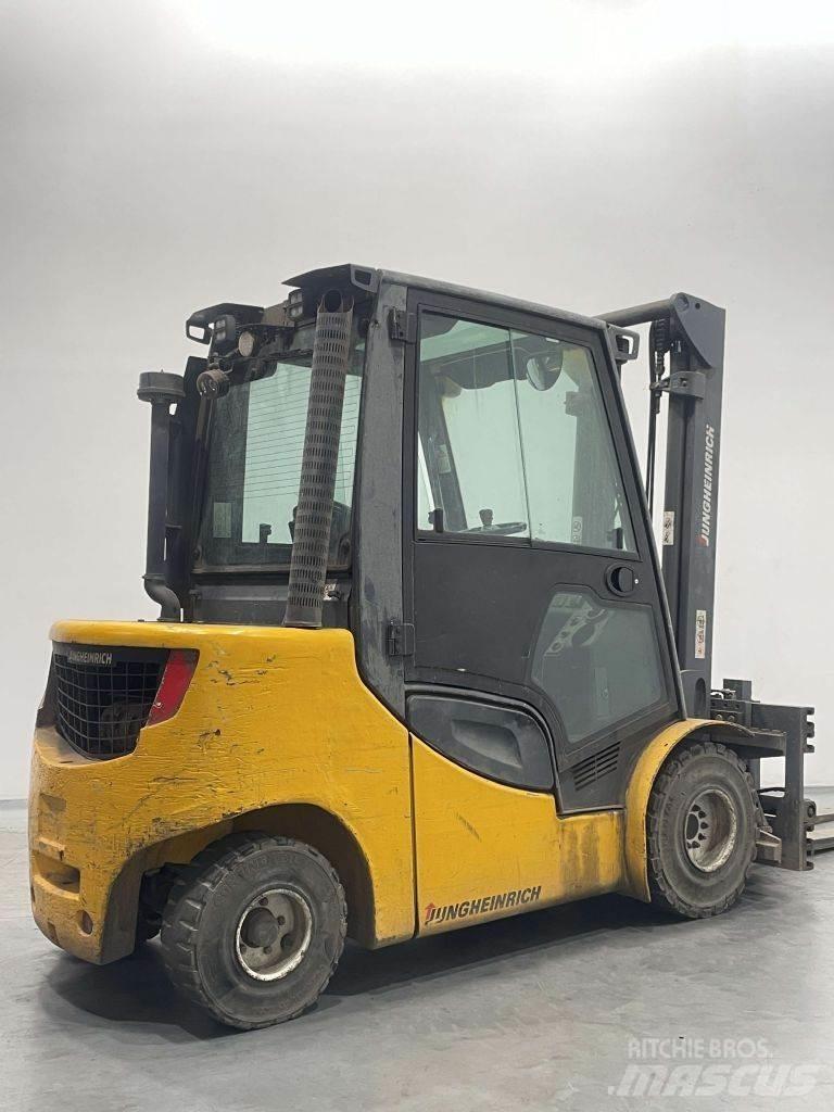 Jungheinrich DFG430S شاحنات الديزل