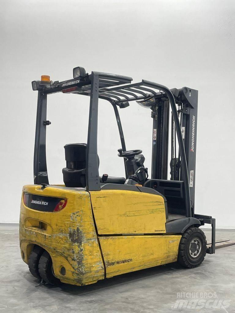 Jungheinrich EFG 216 شاحنات ذات رافعات شوكية تعمل بالكهرباء