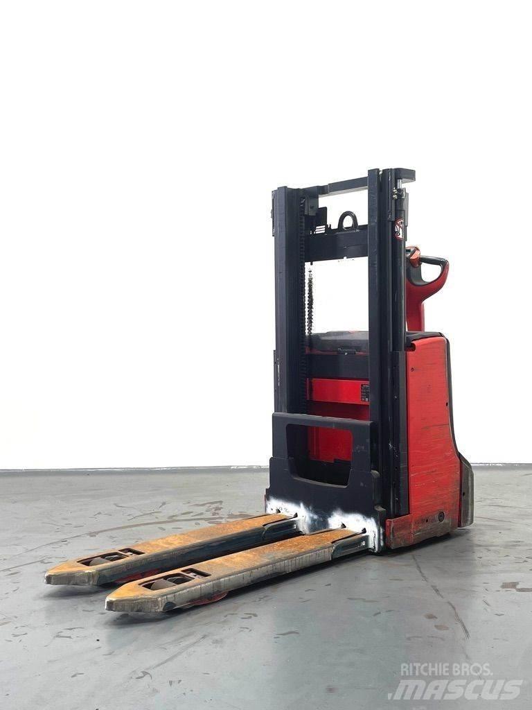 Linde D06-1160 معدات التكديس الجوالة