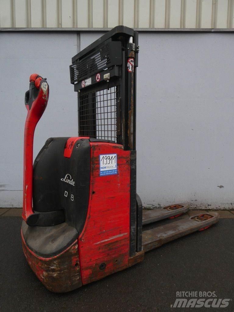 Linde D08-1160 معدات التكديس الجوالة