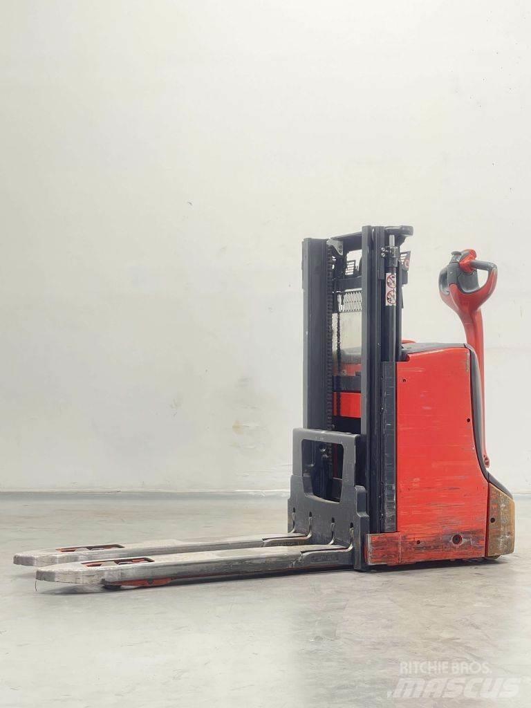 Linde D08-1160 معدات التكديس الجوالة