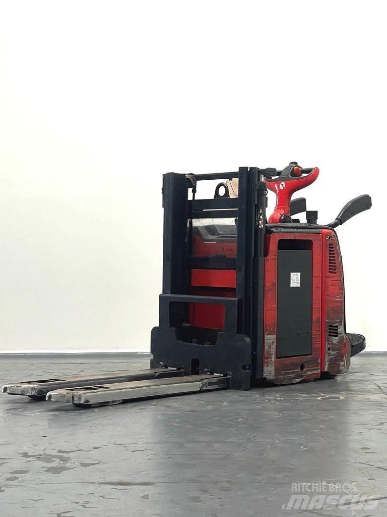 Linde D12AP-133 معدات التكديس الجوالة