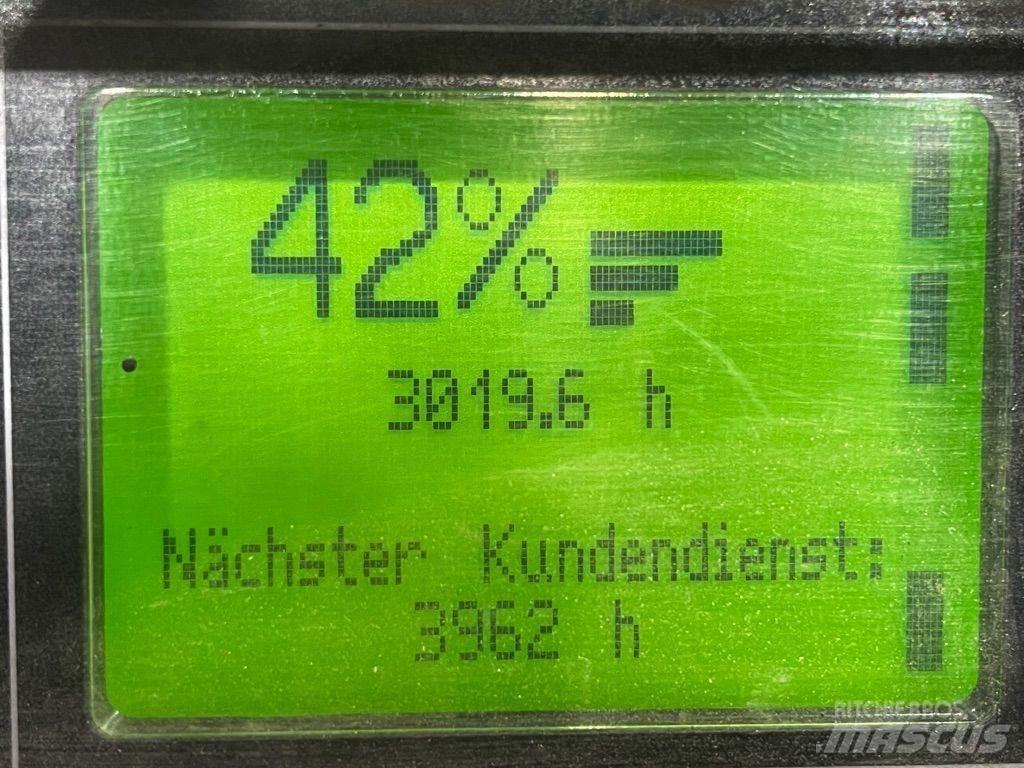 Linde D12HPSP-133 معدات التكديس الجوالة
