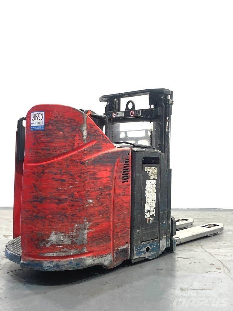Linde D12HPSP-133 معدات التكديس الجوالة