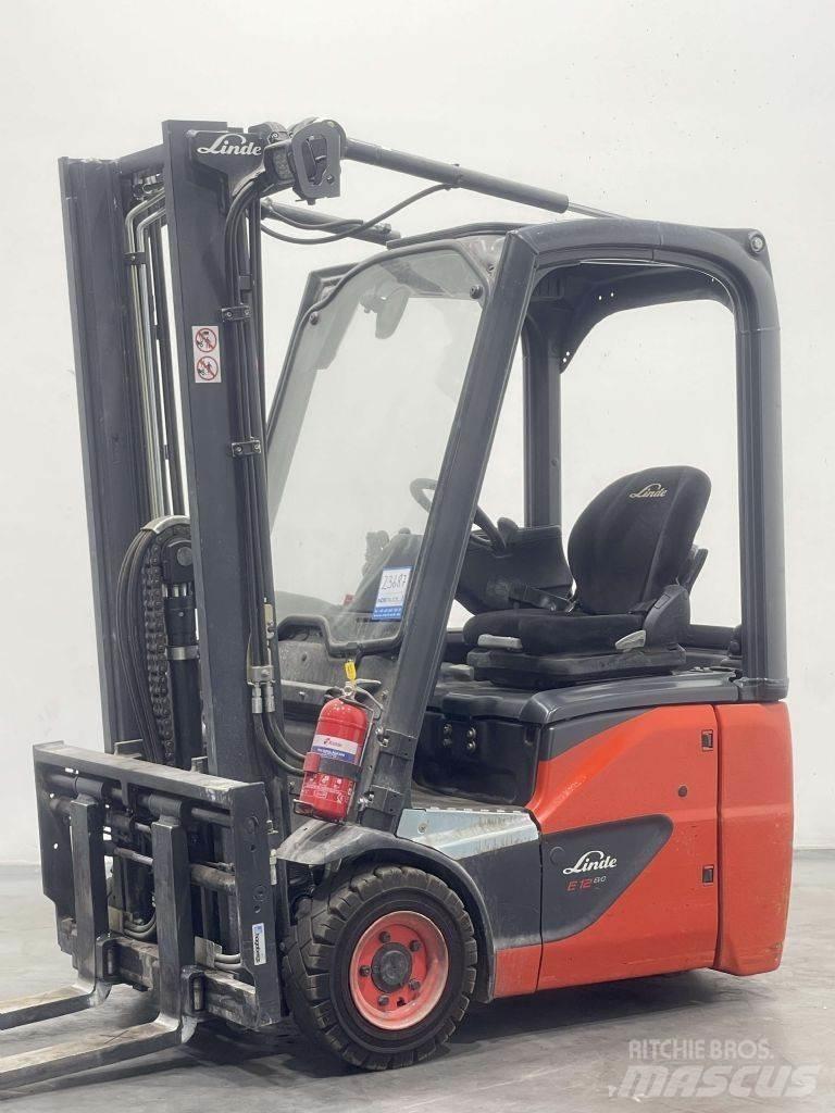 Linde E12-02-386 شاحنات ذات رافعات شوكية تعمل بالكهرباء