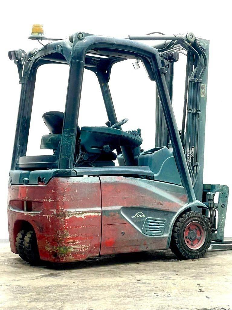 Linde E14-386-EVO شاحنات ذات رافعات شوكية تعمل بالكهرباء