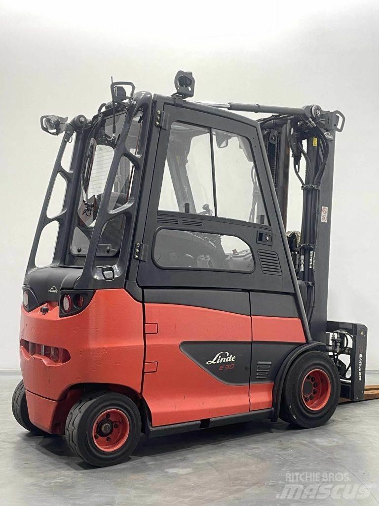 Linde E30H-01/600-387 شاحنات ذات رافعات شوكية تعمل بالكهرباء