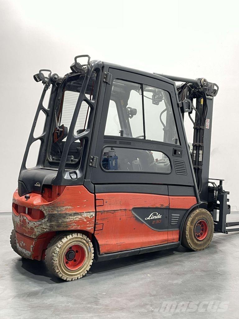 Linde E30L-01-387 شاحنات ذات رافعات شوكية تعمل بالكهرباء