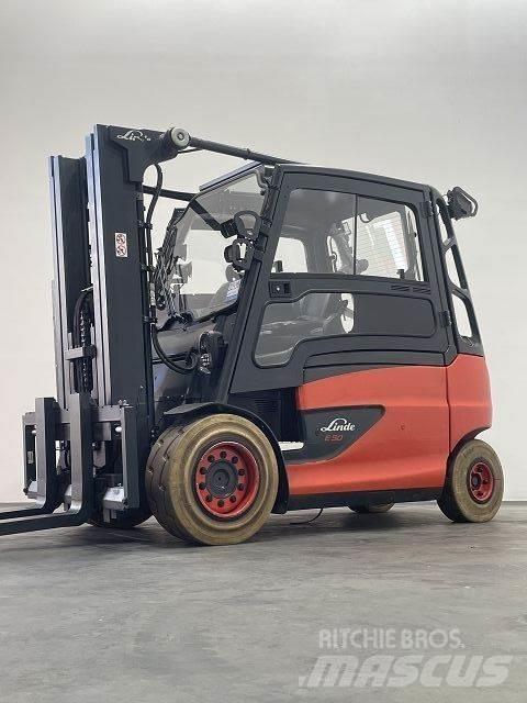 Linde E50L-01/600-388 شاحنات ذات رافعات شوكية تعمل بالكهرباء