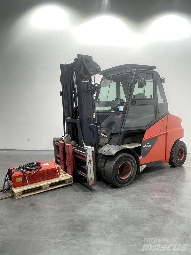 Linde E80-01/900-1279 شاحنات ذات رافعات شوكية تعمل بالكهرباء