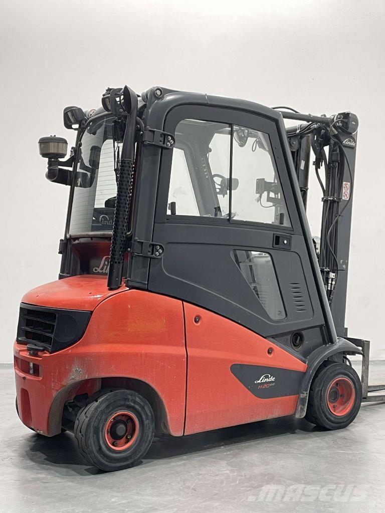 Linde H20D-02-391 شاحنات الديزل