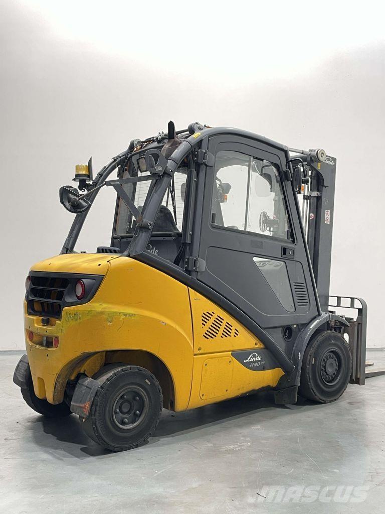 Linde H30D-02-393 شاحنات الديزل
