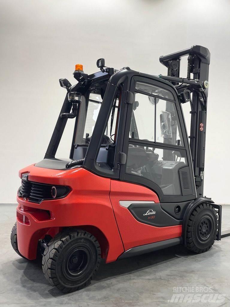 Linde H30D-1202 شاحنات الديزل