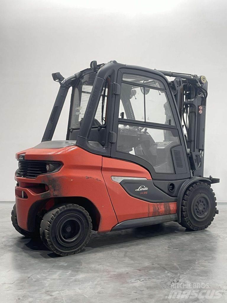 Linde H35D-01-1202 شاحنات الديزل