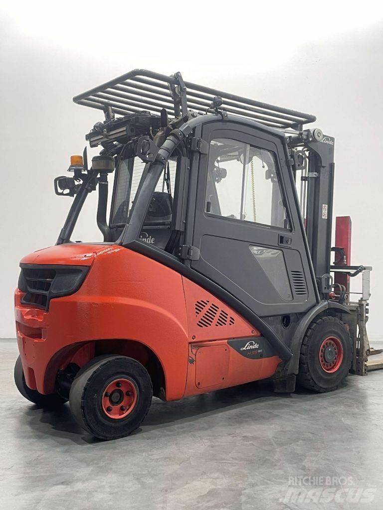 Linde H35D-02-393 شاحنات الديزل