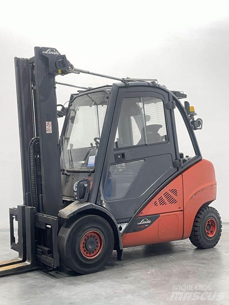 Linde H35D-02-393 شاحنات الديزل