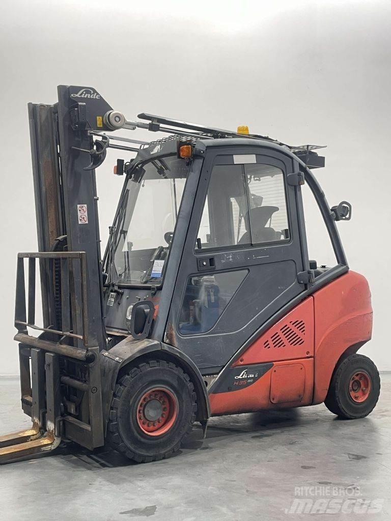 Linde H35D-02-393 شاحنات الديزل