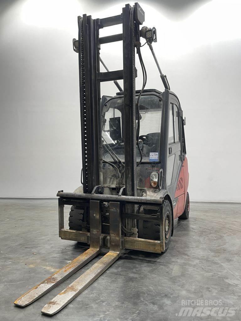 Linde H35T-02-393 شاحنات LPG