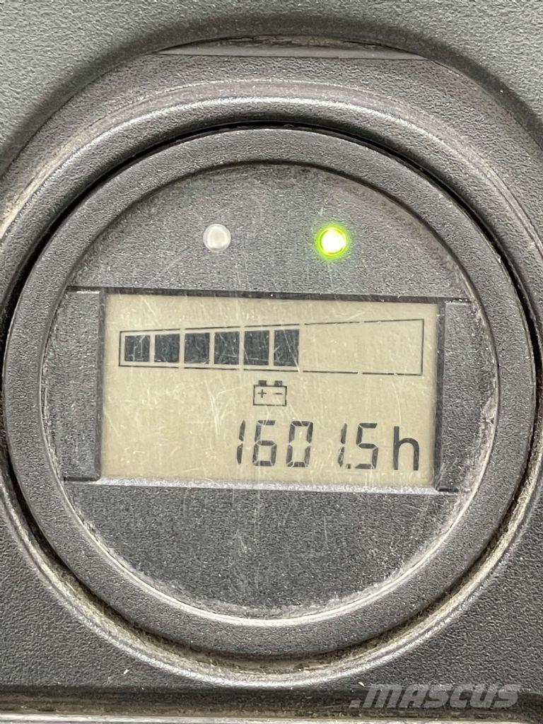 Linde L10-1172 معدات التكديس الجوالة