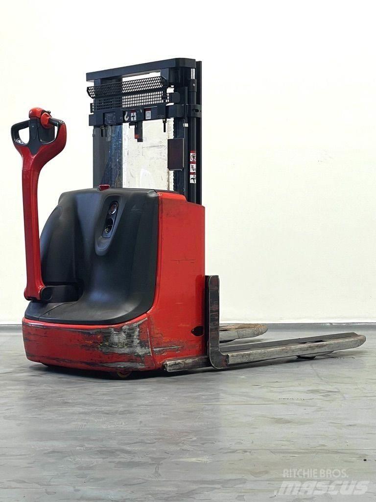 Linde L12-1172 معدات التكديس الجوالة