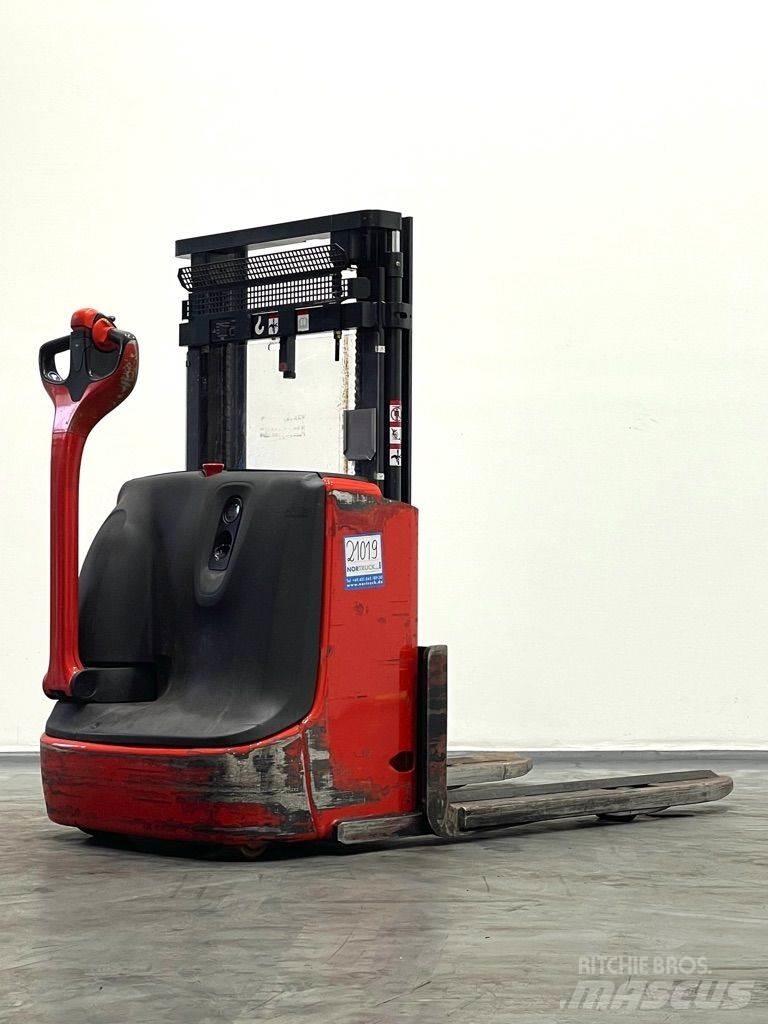 Linde L12-1172 معدات التكديس الجوالة