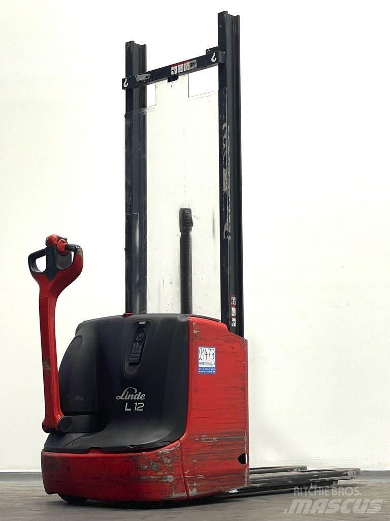 Linde L12i-1172 معدات التكديس الجوالة
