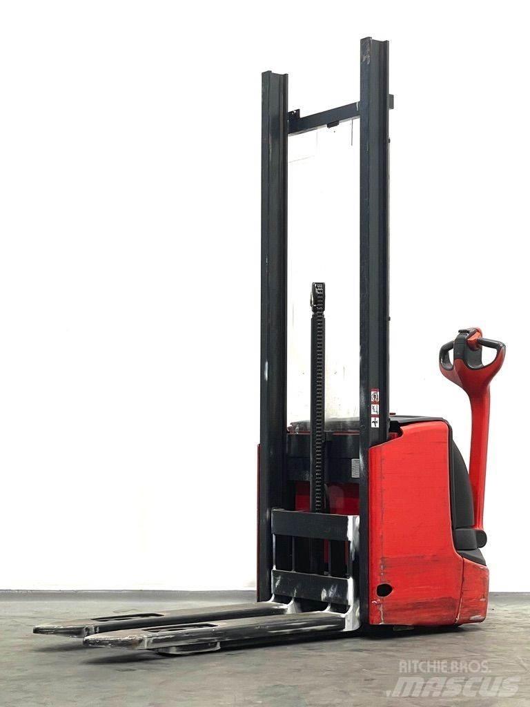 Linde L12i-1172 معدات التكديس الجوالة
