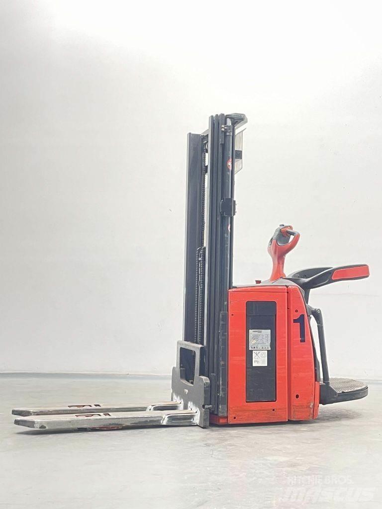 Linde L14AP-1173 معدات التكديس الجوالة