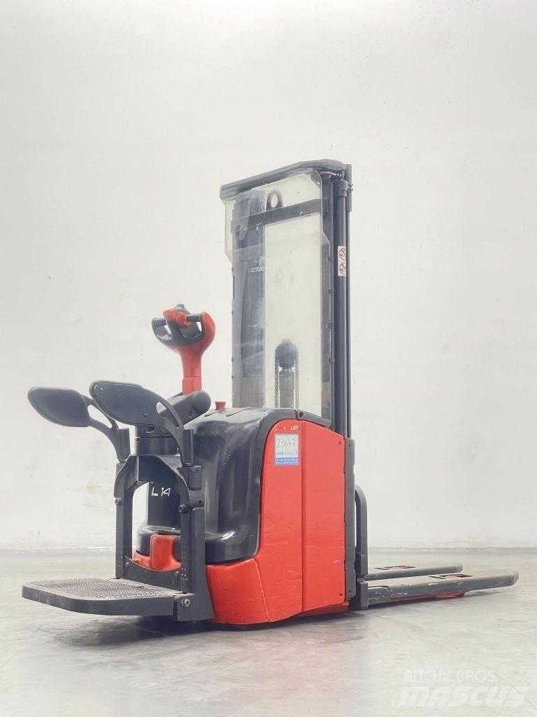 Linde L14AP-372 معدات التكديس الجوالة