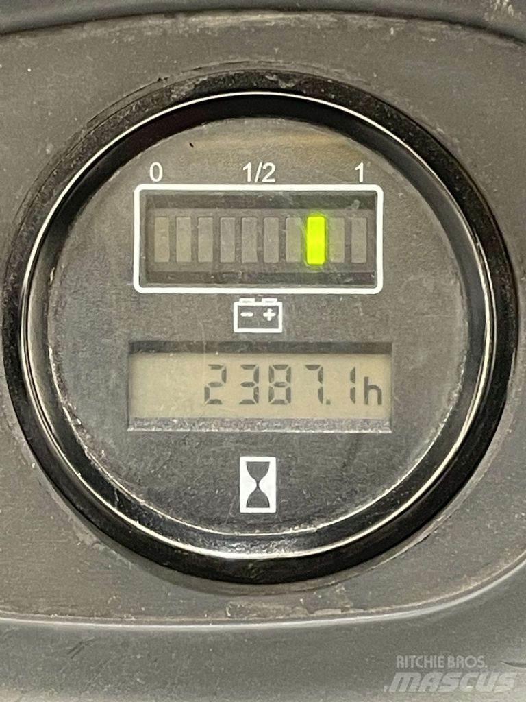 Linde L14AP-372 معدات التكديس الجوالة
