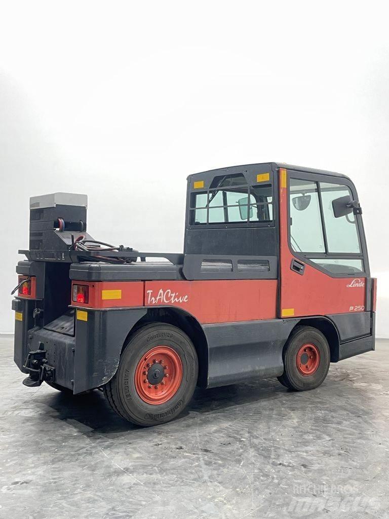 Linde P250-127 شاحنة قاطرة