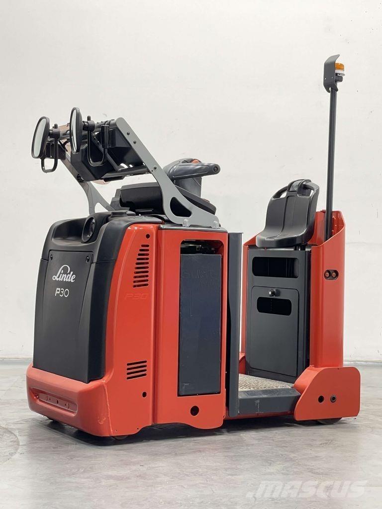 Linde P30C-1190 شاحنة قاطرة