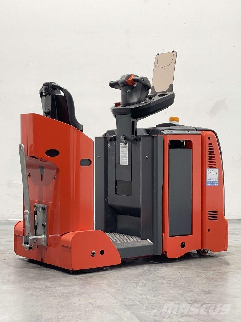 Linde P30C-1190 شاحنة قاطرة