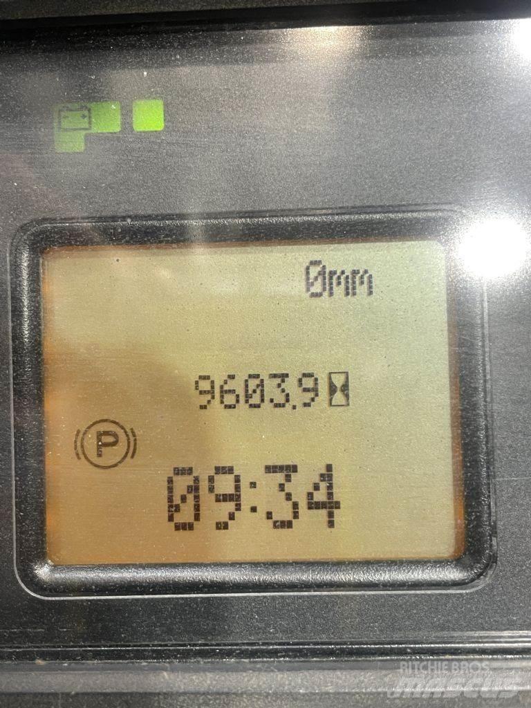 Linde R14-01-1120 شاحنة مناولة
