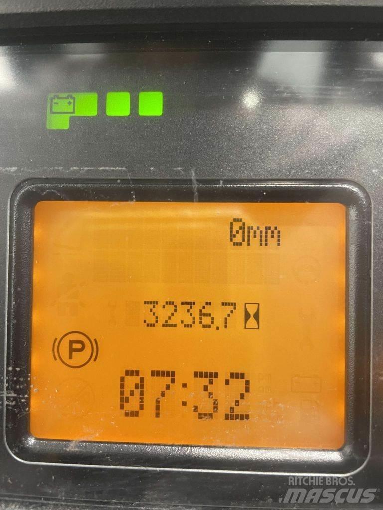 Linde R16-01-1120 شاحنة مناولة