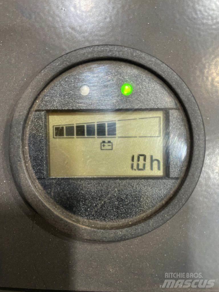 Linde T14S-1154 معدات الرفع منخفض المستوى