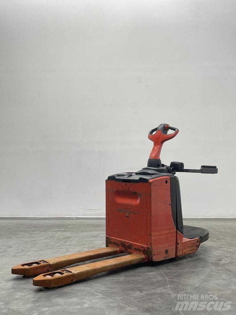Linde T16P-02 معدات الرفع منخفض المستوى