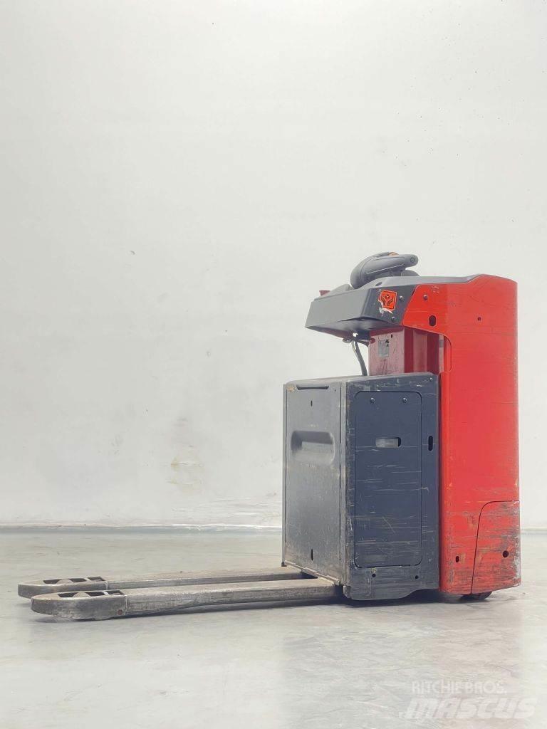Linde T20SF-1154 معدات الرفع منخفض المستوى