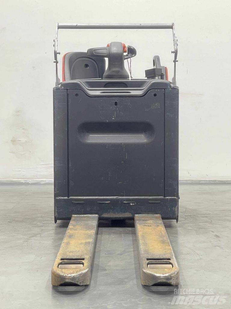 Linde T25SP-131 معدات الرفع منخفض المستوى