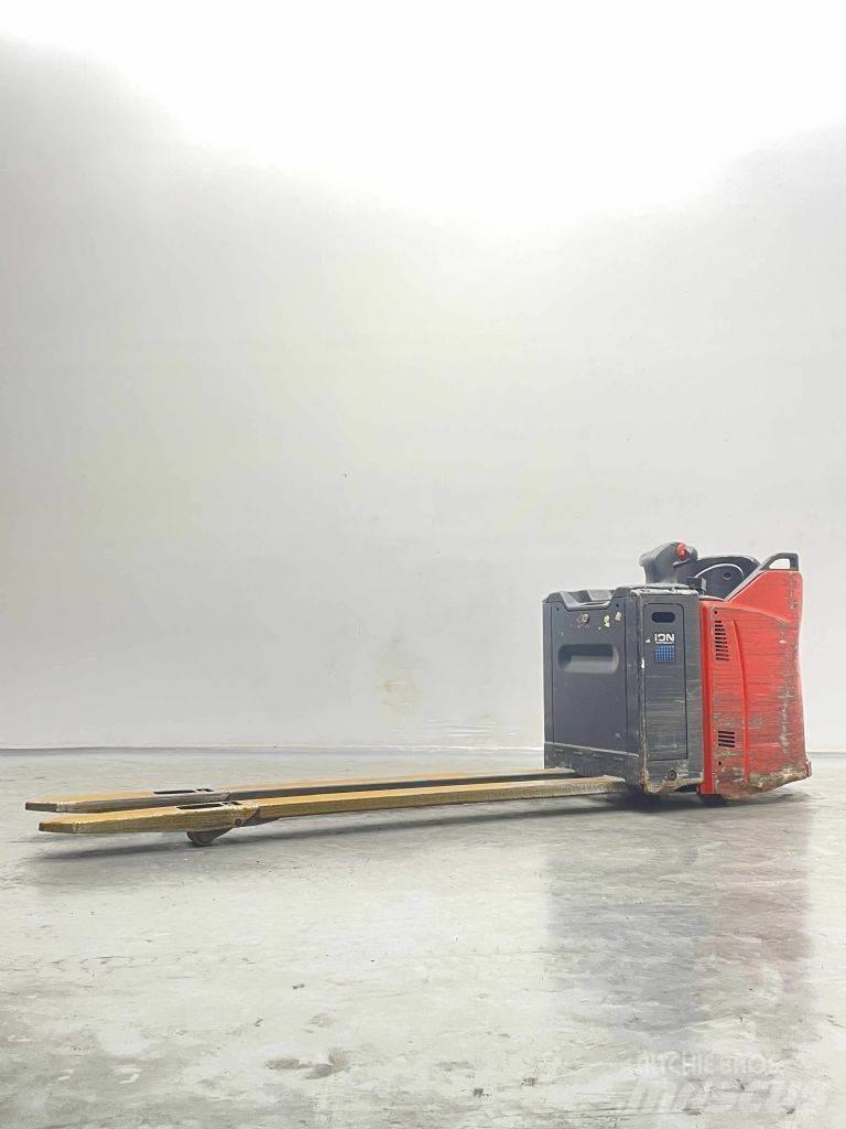 Linde T30SP-131 معدات الرفع منخفض المستوى