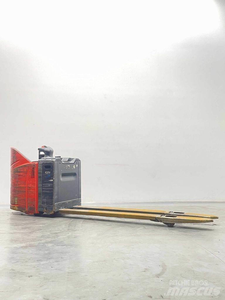 Linde T30SP-131 معدات الرفع منخفض المستوى