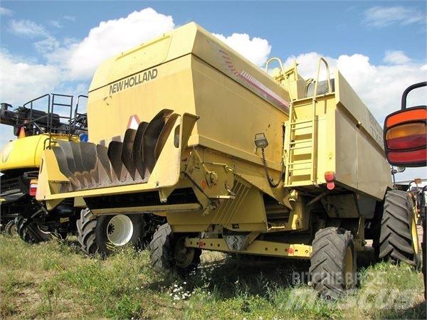 New Holland TX66 حصادات