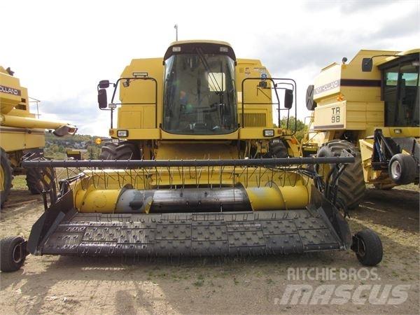New Holland TX66 حصادات