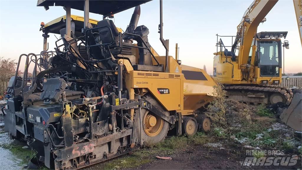 CAT AP500 Paver معدات السفلتة